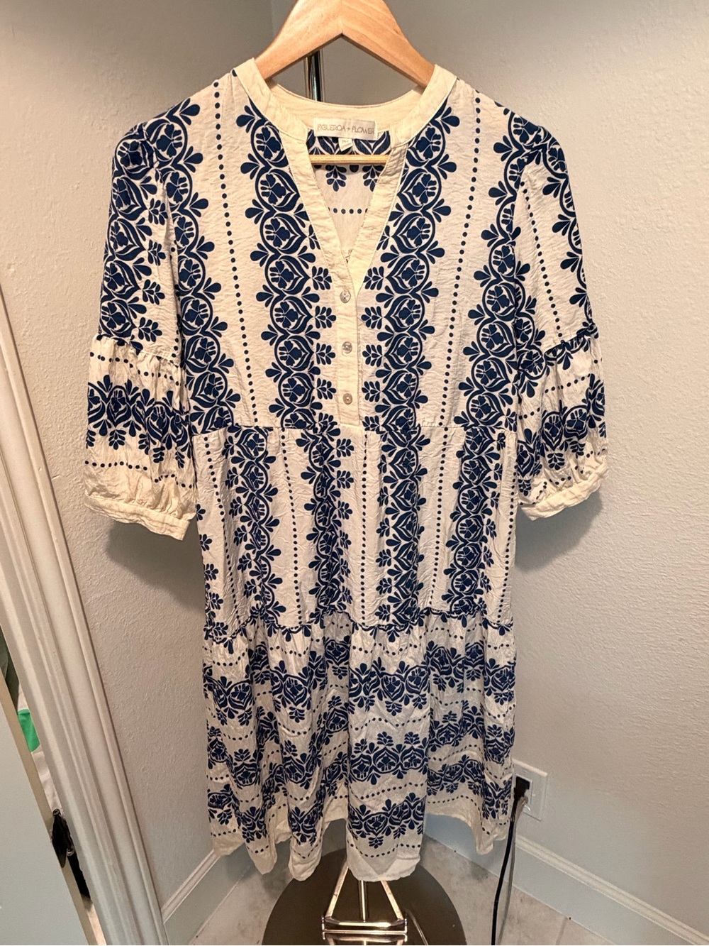 Anthropologie Figueroa+Flower Cream and Navy Tunic Midi Dress